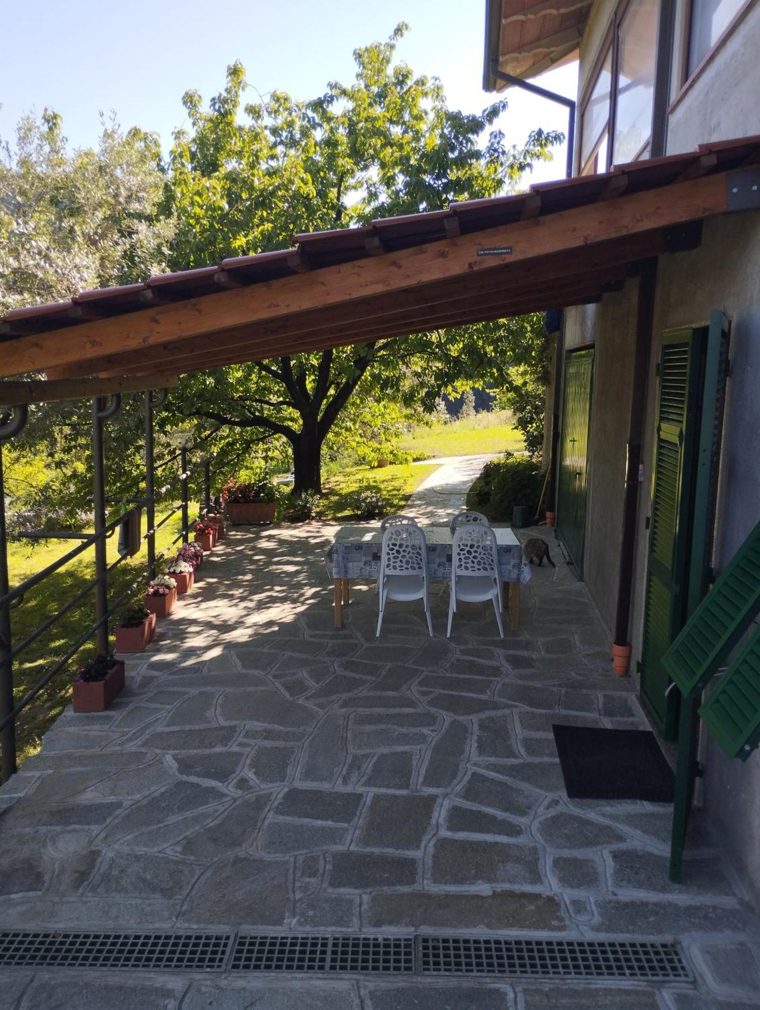 Villa Degli Ulivi Tivegna エクステリア 写真